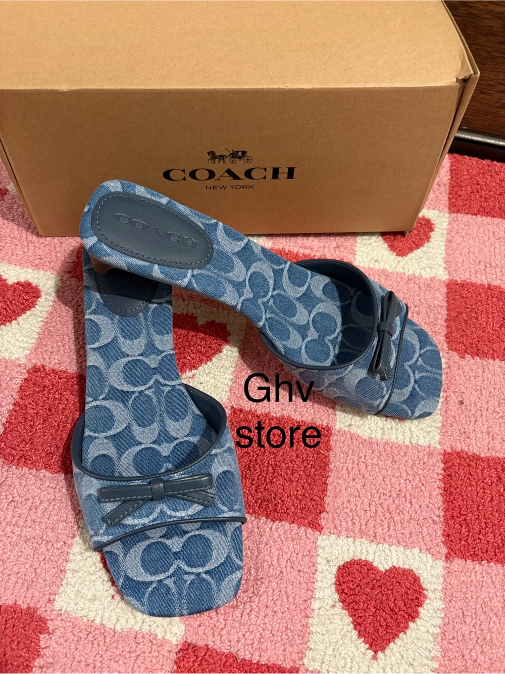 Coach Bow Kitten Heel Sandal - Picture 5 of 7